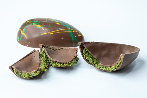 Pistachio Kataifi Egg